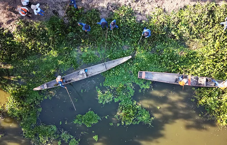 Corpamag realiza limpieza del caño Ciego para recuperar el flujo natural del agua y beneficiar a las comunidades
